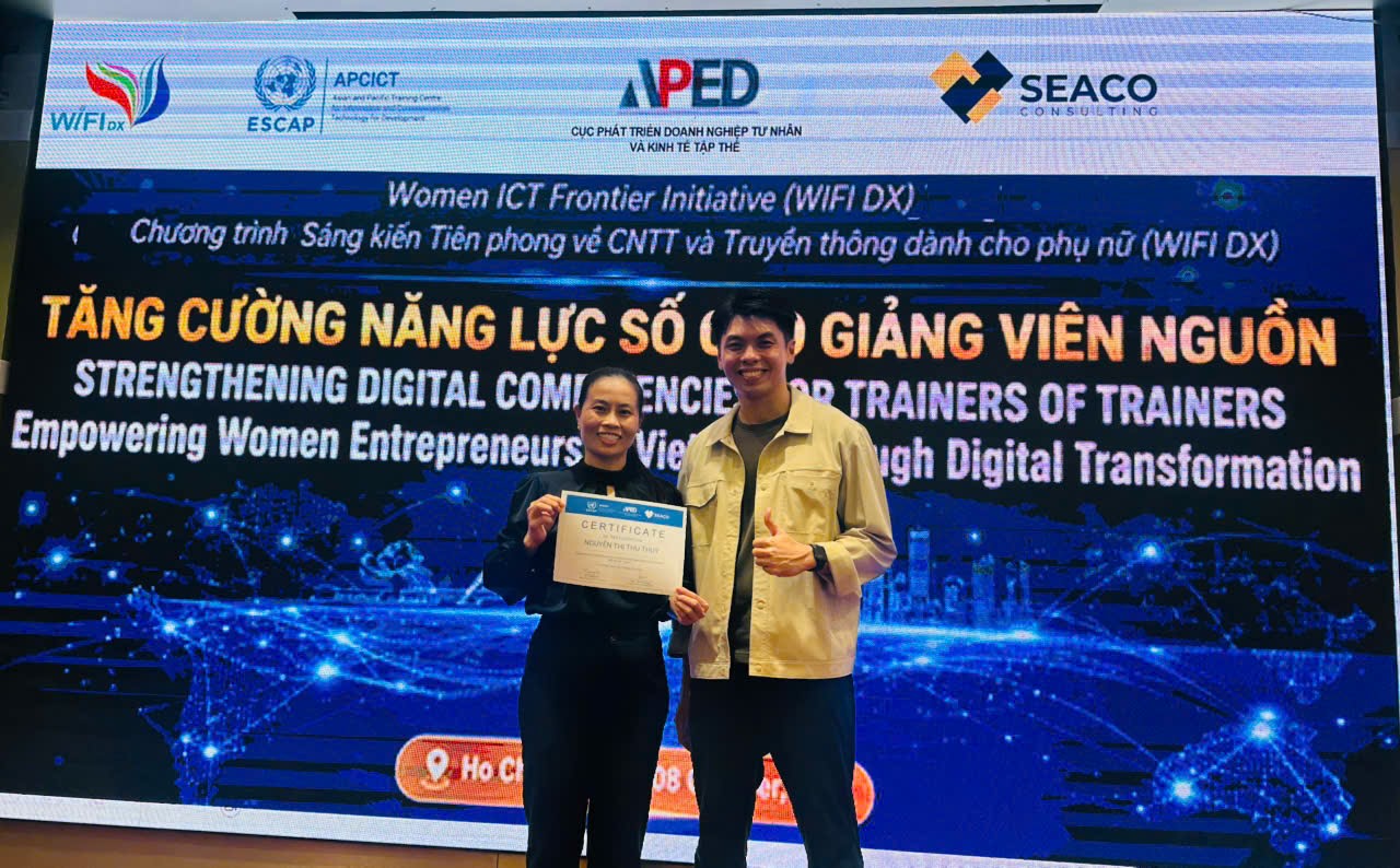 khoá học tăng cường năng lực số cho giảng viên nguồn